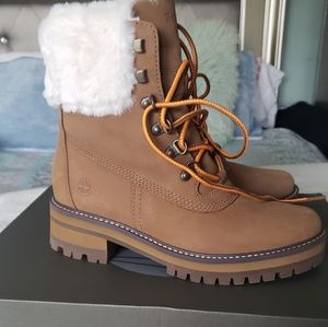 Timberland Courmayeur Valley 6" warm lined boots